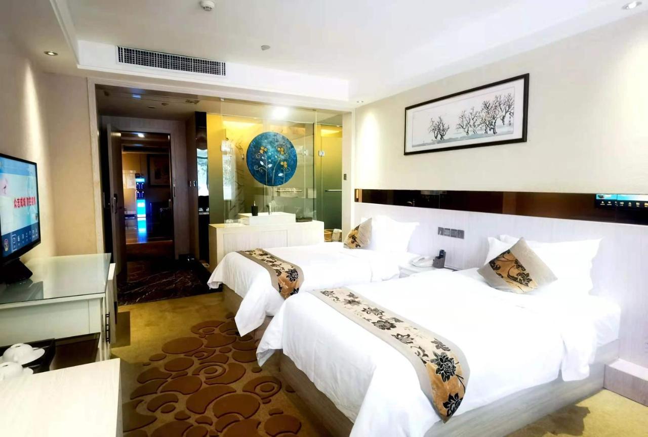 Paco Hotel Tianhe Coach Terminal Metro Satation Guangzhou-Free Shuttle Bus For Canton Fair ภายนอก รูปภาพ