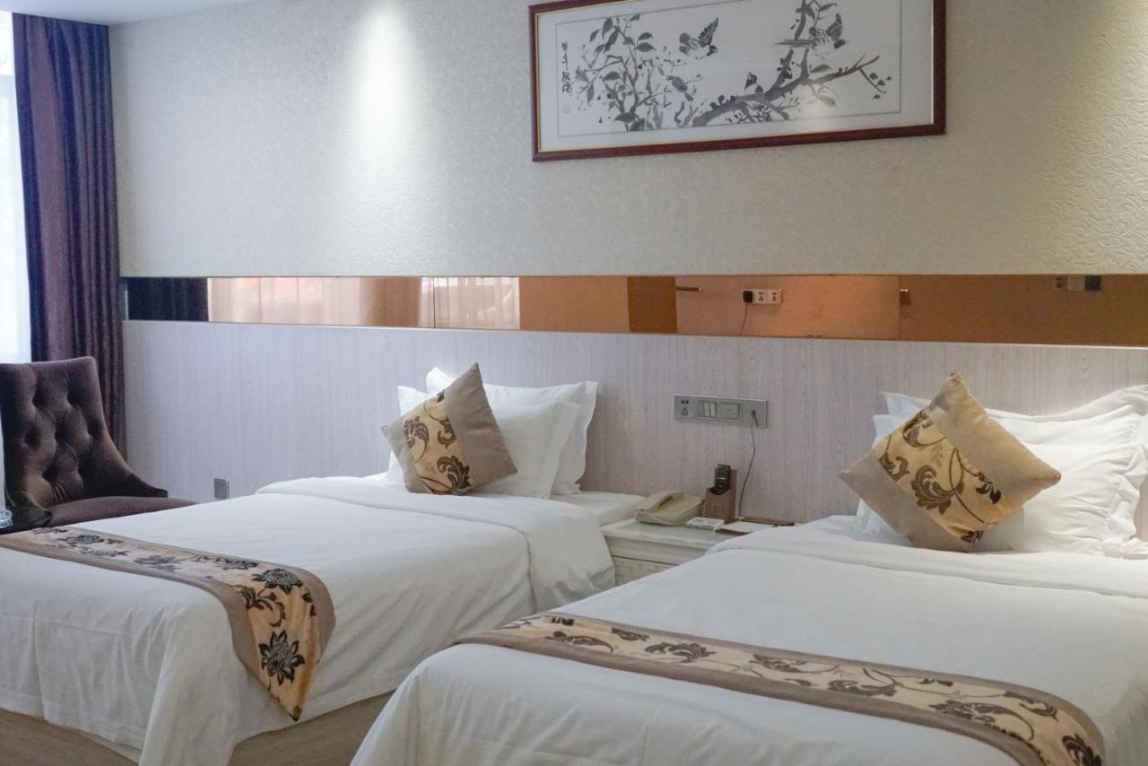 Paco Hotel Tianhe Coach Terminal Metro Satation Guangzhou-Free Shuttle Bus For Canton Fair ภายนอก รูปภาพ