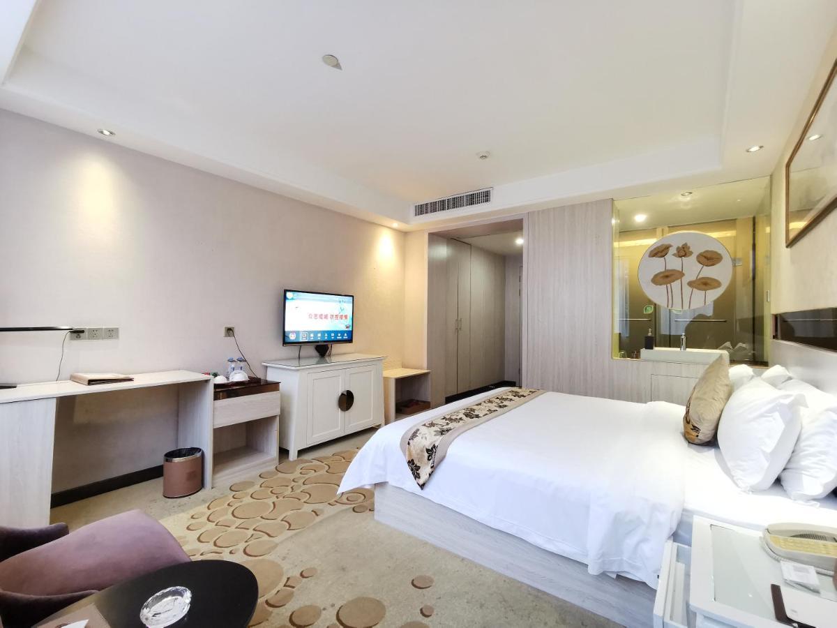 Paco Hotel Tianhe Coach Terminal Metro Satation Guangzhou-Free Shuttle Bus For Canton Fair ภายนอก รูปภาพ