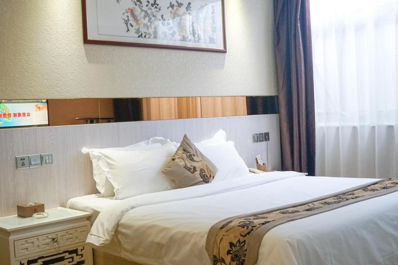 Paco Hotel Tianhe Coach Terminal Metro Satation Guangzhou-Free Shuttle Bus For Canton Fair ภายนอก รูปภาพ