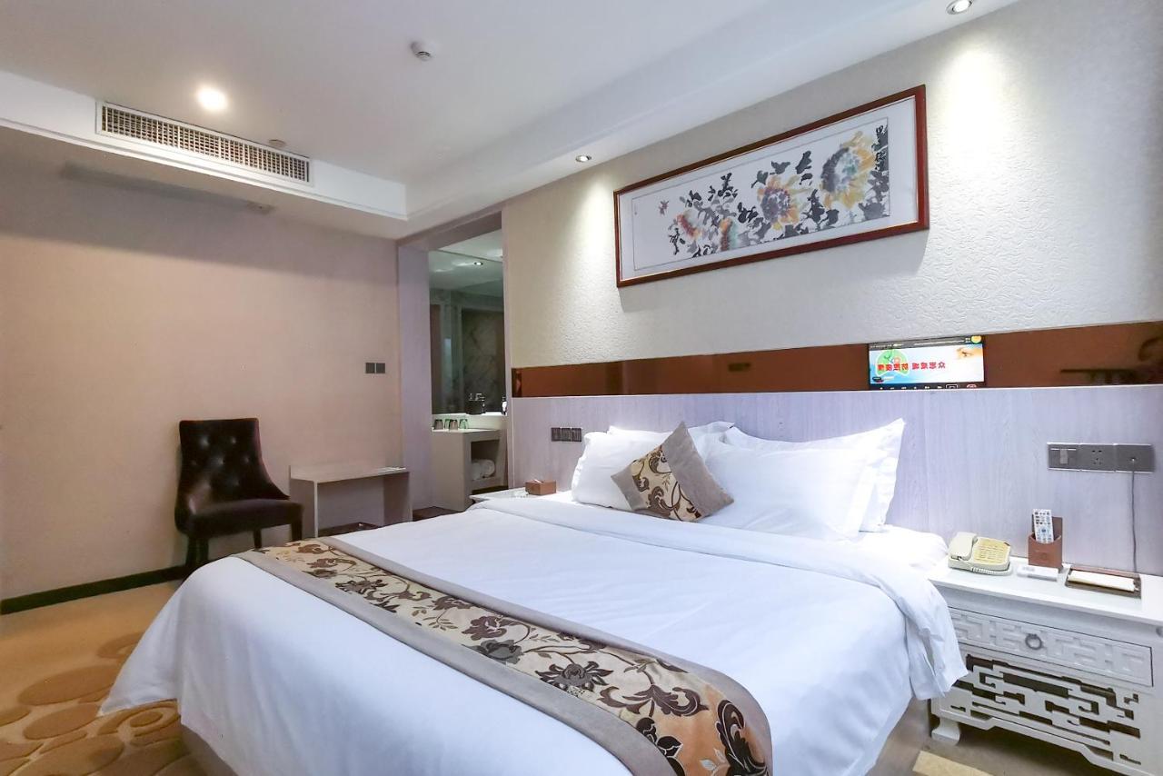 Paco Hotel Tianhe Coach Terminal Metro Satation Guangzhou-Free Shuttle Bus For Canton Fair ภายนอก รูปภาพ