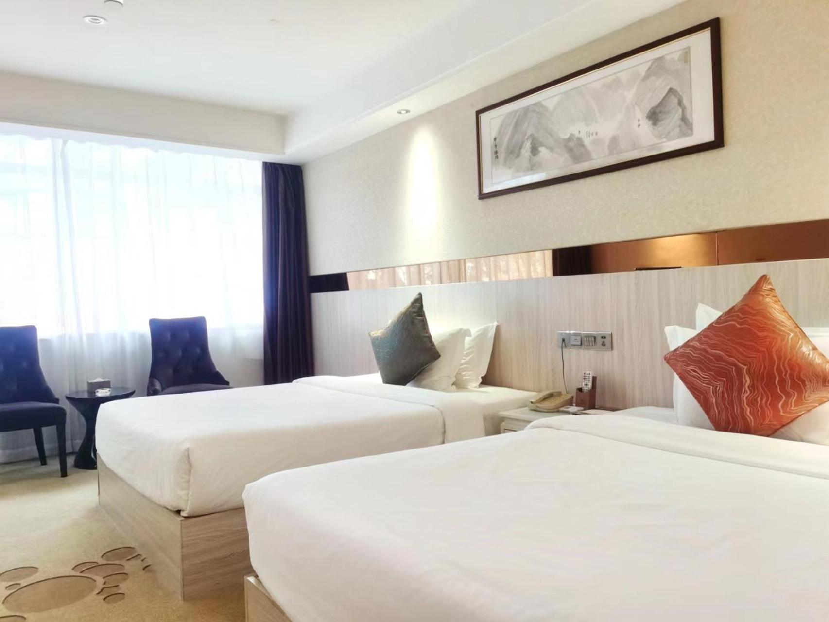 Paco Hotel Tianhe Coach Terminal Metro Satation Guangzhou-Free Shuttle Bus For Canton Fair ภายนอก รูปภาพ