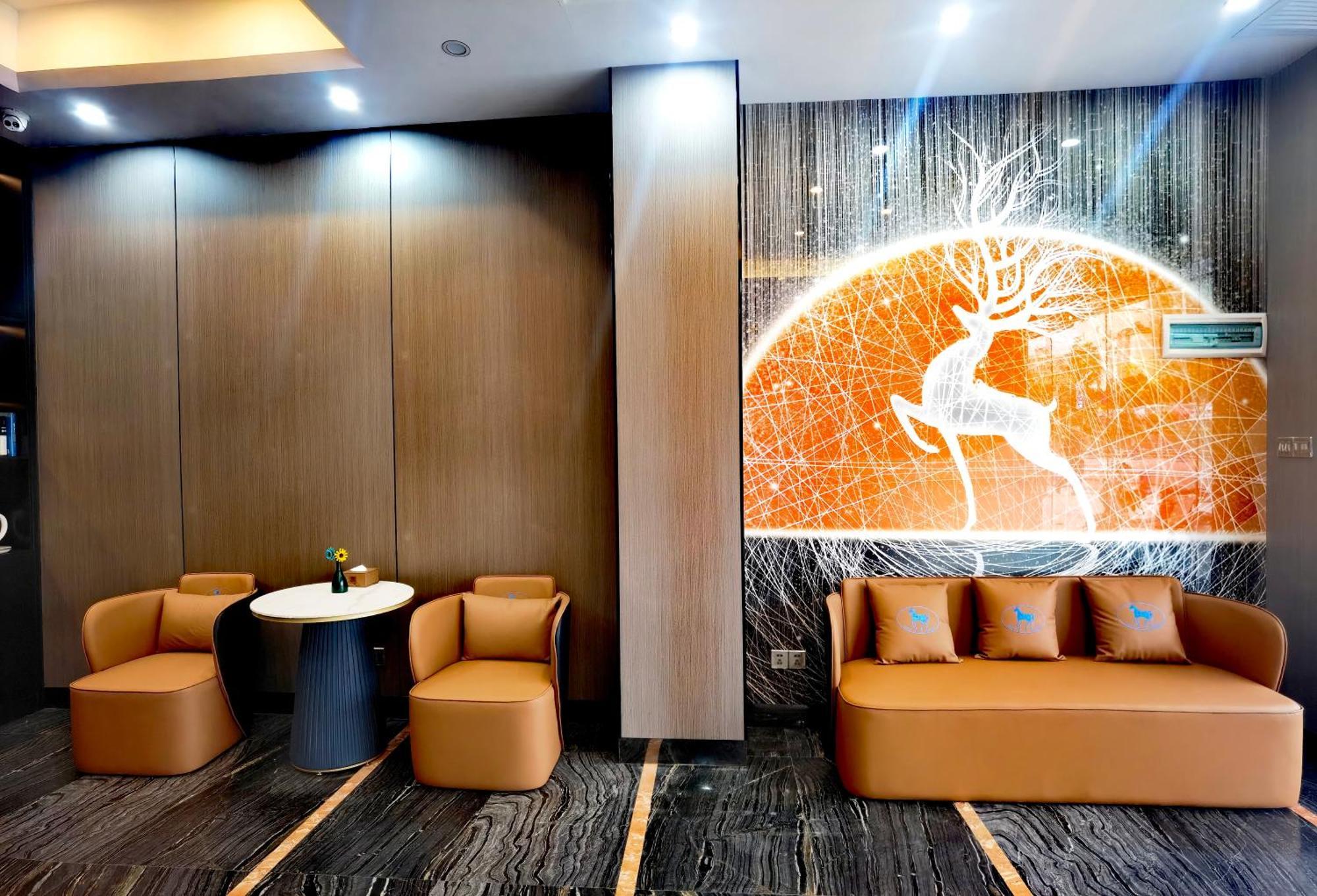 Paco Hotel Tianhe Coach Terminal Metro Satation Guangzhou-Free Shuttle Bus For Canton Fair ภายนอก รูปภาพ