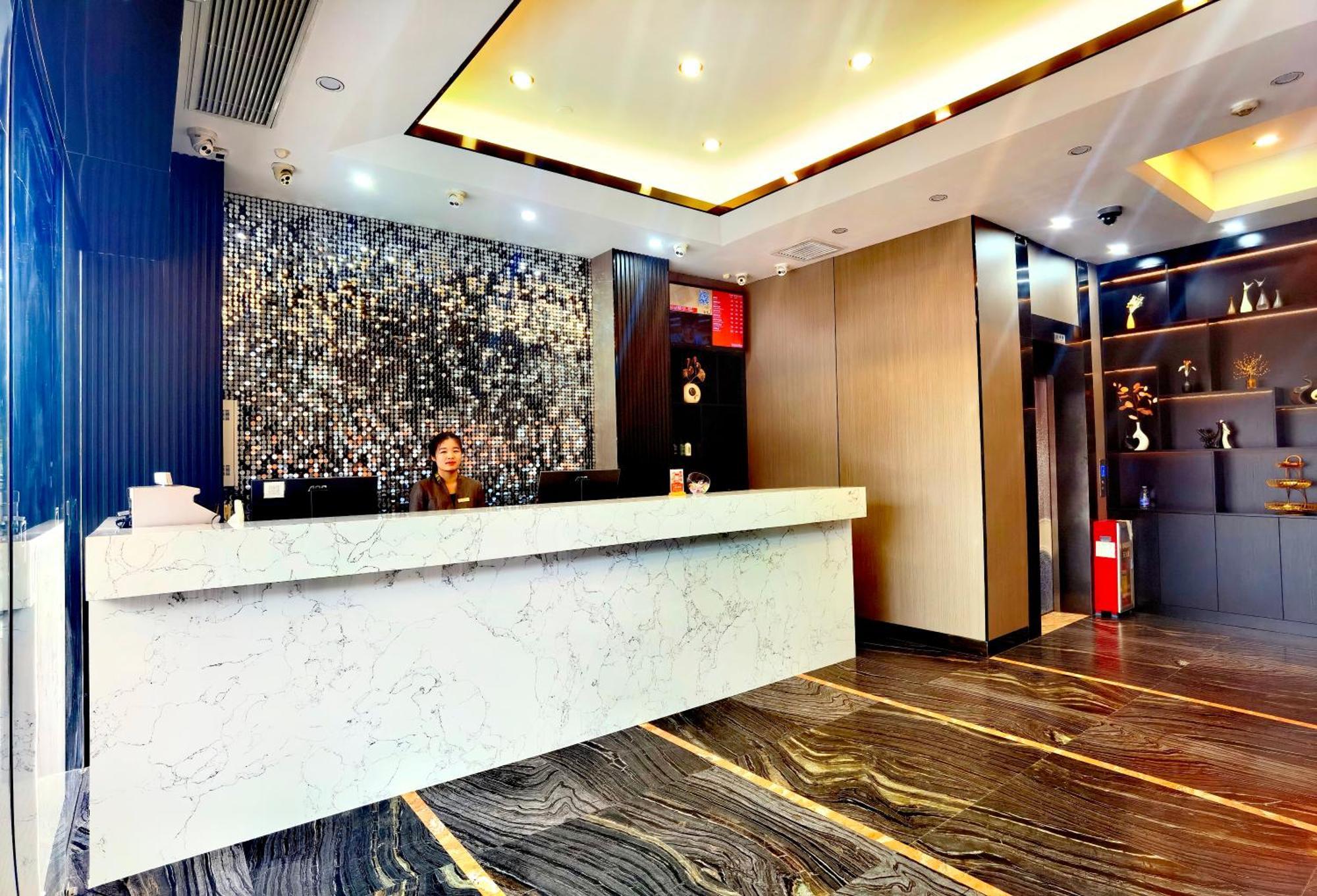 Paco Hotel Tianhe Coach Terminal Metro Satation Guangzhou-Free Shuttle Bus For Canton Fair ภายนอก รูปภาพ