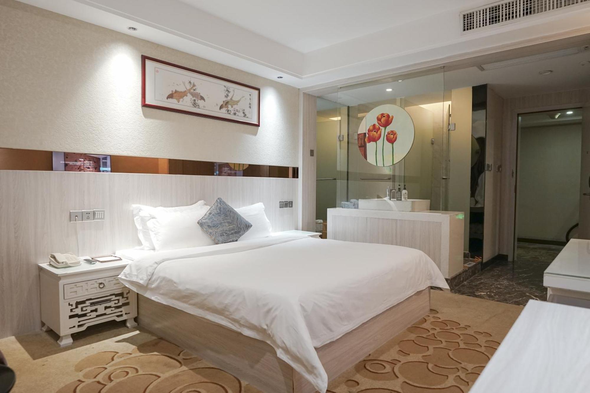 Paco Hotel Tianhe Coach Terminal Metro Satation Guangzhou-Free Shuttle Bus For Canton Fair ภายนอก รูปภาพ
