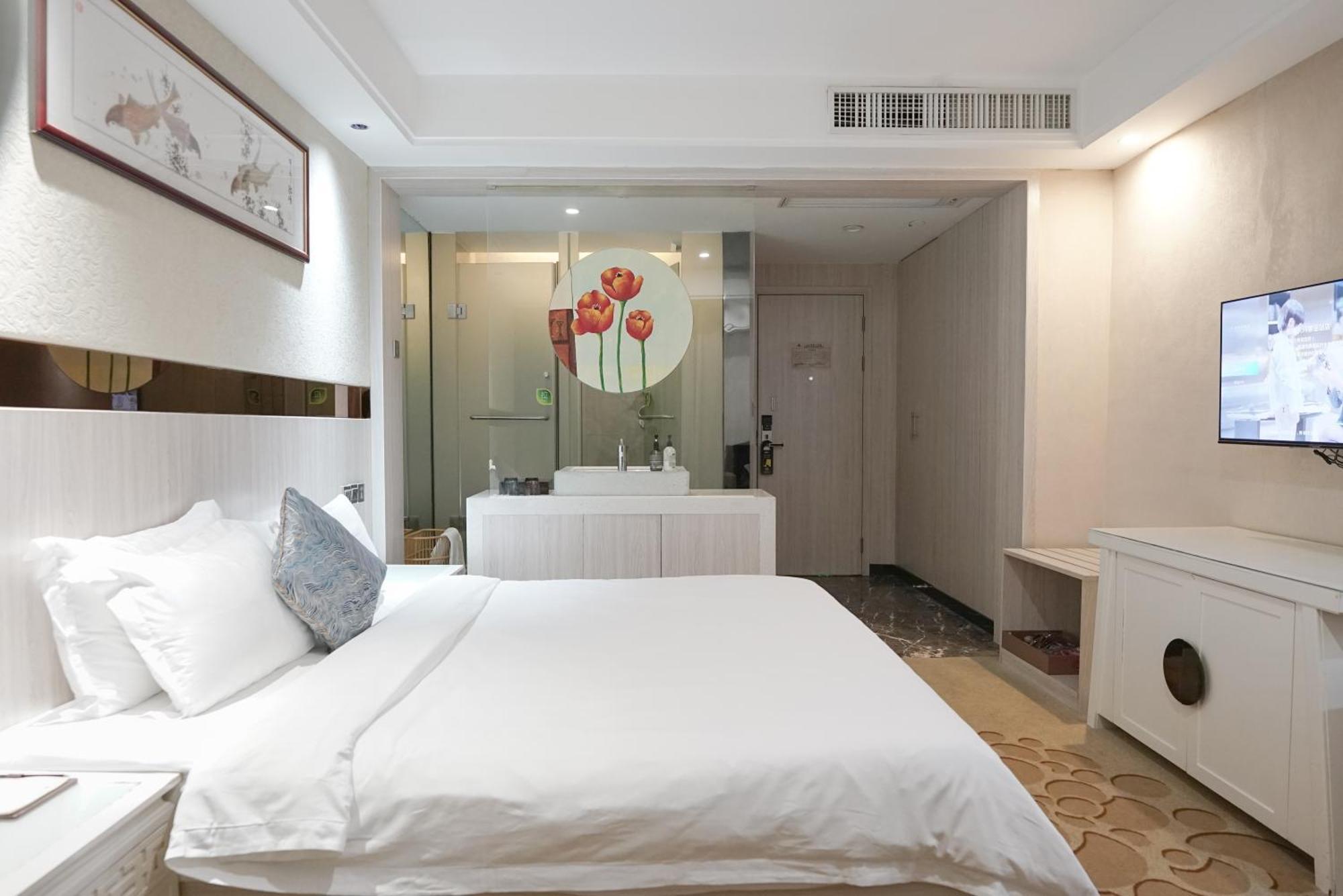 Paco Hotel Tianhe Coach Terminal Metro Satation Guangzhou-Free Shuttle Bus For Canton Fair ภายนอก รูปภาพ